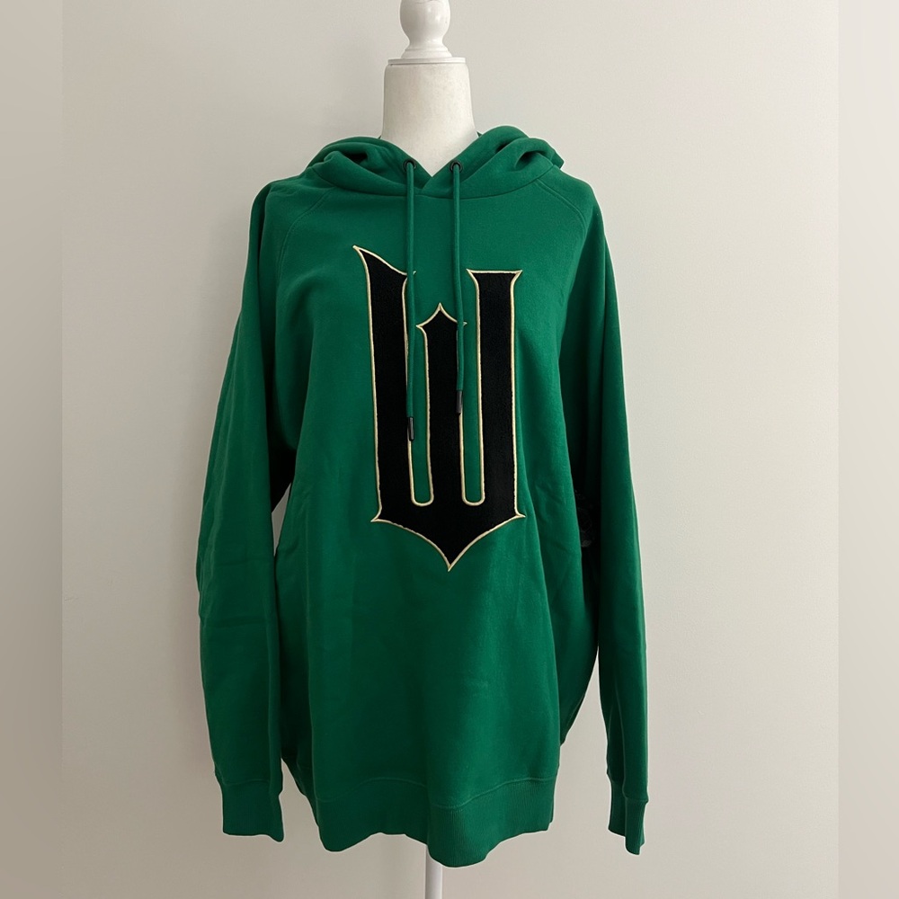 Wicked The Movie Official Universal Studios Experience Green Sweatshirt Hoodie
